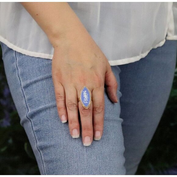 14k Yellow Gold Blue Wedgewood Cameo Ring Vintage Size 7 - Picture 4 of 7
